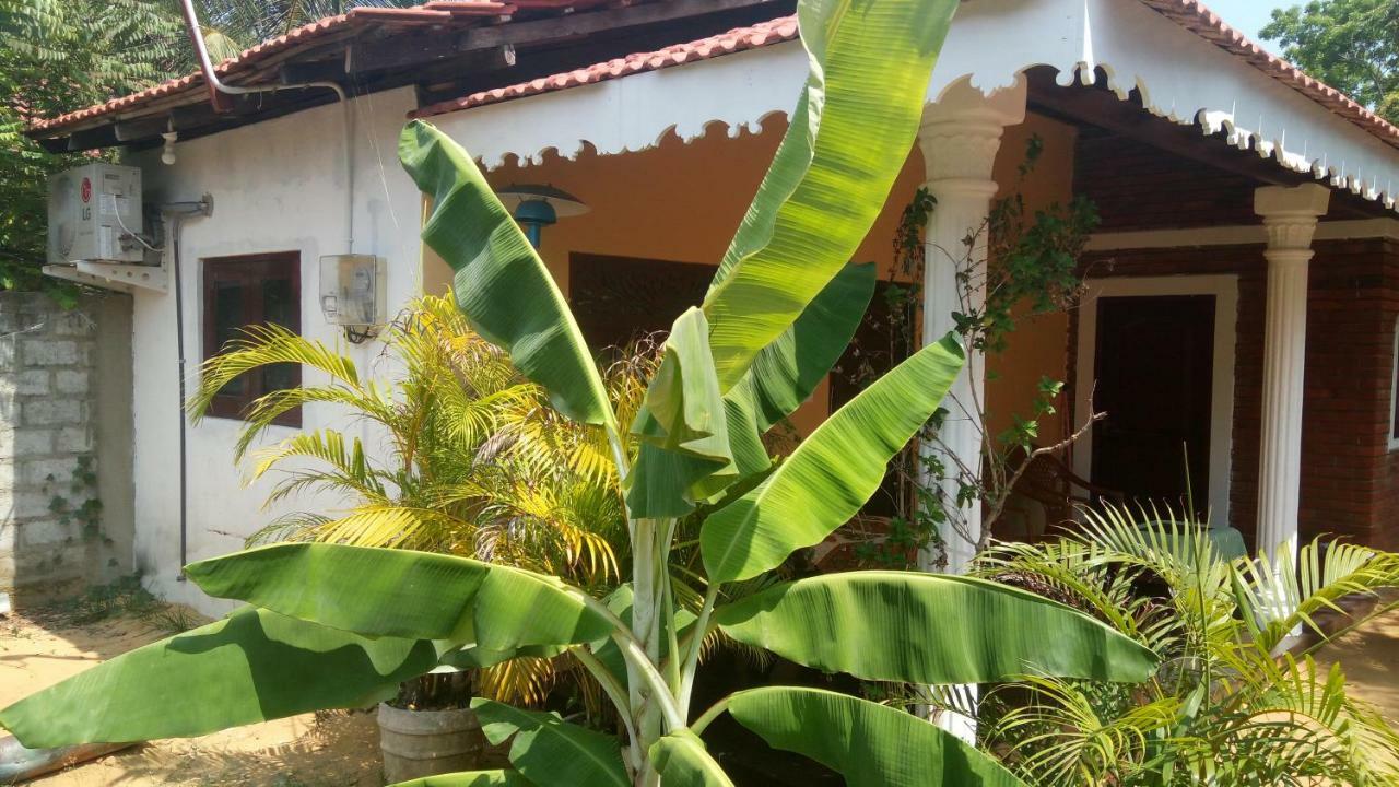 Sampathaa Residence Negombo Quarto foto